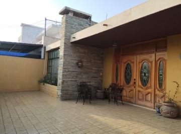 Casa de 3 habitaciones, Saltillo · En Venta Casa de un Piso en Republica Oriente
