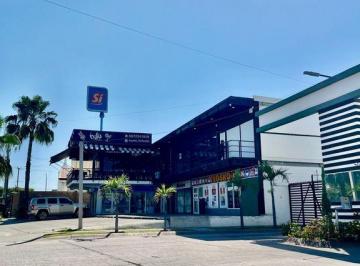Local en centro comercial · 50m² · 15 Estacionamientos · Local en Renta en Plaza Montblanc 2do 50 m² en Sector Barrancos Culiacan, Sinaloa