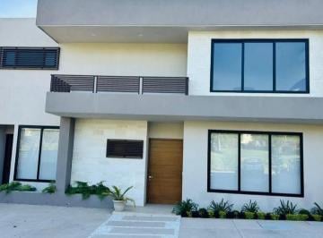 Casa en condominio de 4 habitaciones, Querétaro · Casa en Venta Altozano