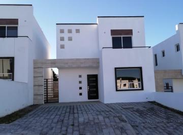 Casa en Venta de 3 habitaciones Fraccionamiento Flor del Bosque · Casa en Venta en Haras del Bosque.