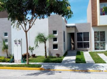 Casa de 2 habitaciones, Medellín · Se Vende Casa en Cluster Lagos de Puente Moreno, Medellín Ver.