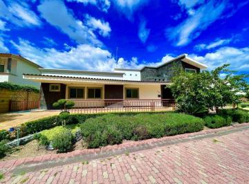 Casa de 3 habitaciones, Aguascalientes · Sur Poniente Jardines del Lago Una Planta Muy Bella