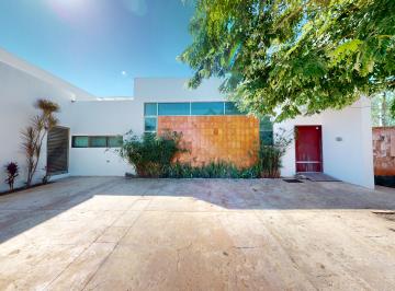 Casa de 3 habitaciones, Conkal · Casa de Una Sola Planta con 3 Habitaciones y Alberca Al Nor - Oriente de Mid