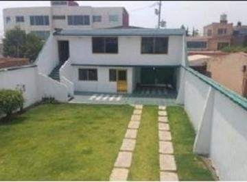 Casa de 5 habitaciones, Tlalnepantla de Baz · Casa 243 m², 5 Recámaras en Venta, Viveros de La Loma