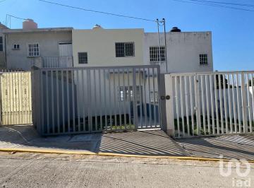 Casa · 150m² · 2 Recámaras · 1 Estacionamiento · Casa en Venta en Colonia Las Granjas de Tuxtla Gutierrez, Se Aceptan Creditos