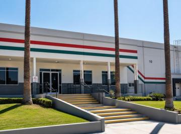 Bodega comercial · 8577m² · 50 Estacionamientos · Bodega Industrial en Reynosa, Tamaulipas de 8,577 m²