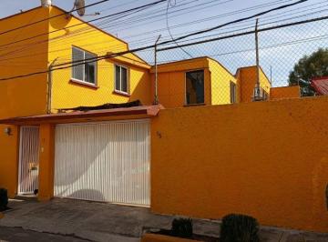 Casa de 3 habitaciones, Tlalnepantla de Baz · Casa en Venta en Viveros del Valle, Tlalnepantla – 3 Recámaras, 150 m de Jardin