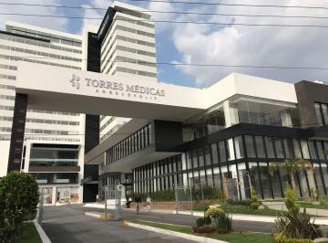 Local comercial de 1 habitación, San Andrés Cholula · Consultorios en Renta en Torres Medicas - Mac Torre 1