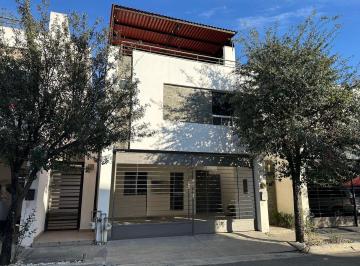 Casa de 3 habitaciones, Monterrey · Casa en Renta en Monterrey Zona Carretera Nacional Cerradas de Valle Alto
