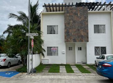 Casa en condominio de 3 habitaciones, Cancún · Casa Amueblada 3 Rec 4 Baños Ac Alberca Seguridad en Jardines del Sur