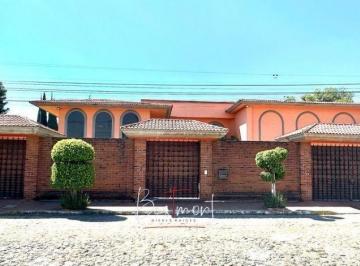 Fachada · Increíble Casa en Venta en Residencial Santa Cruz Guadalupe