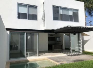Casa · 212m² · 3 Recámaras · 2 Estacionamientos · Casa en Temozón Norte