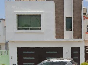 Casa de 5 habitaciones, Pachuca · Hermosa Casa en Remate, Nuevo Hidalgo, Pachuca de Soto, Hidalgo.