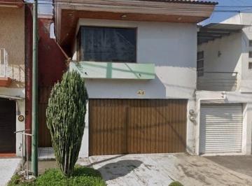 Casa de 3 habitaciones, Uruapan · Casa en Venta Jardines de Cupatitzio Uruapan Michoacan