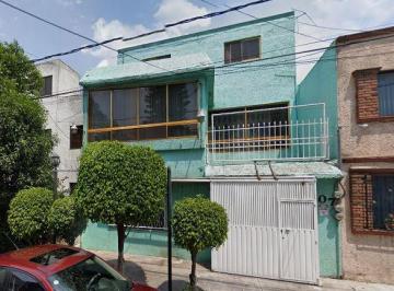 Casa de 3 habitaciones, Azcapotzalco · Casa 210 m² con 3 Recámaras en Venta, Nueva Santa Maria