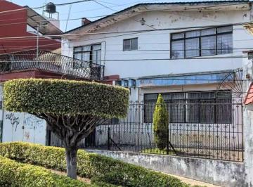Casa de 4 habitaciones, Uruapan · Casa en Venta Barrio de Santiago, Uruapan, Michoacán