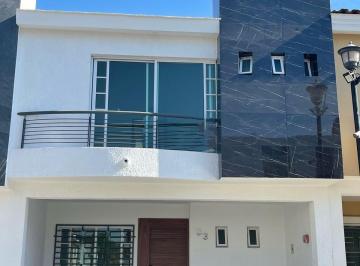 Casa de 3 habitaciones, Zapopan · Casa en Venta en Real de Valdepeñas - Real de Camichín 53
