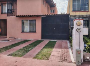 Casa en condominio de 3 habitaciones, Celaya · Rento Casa Fracc Campiña Salida Sma a 5 Min Cd Industrial