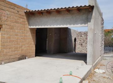Casa · 150m² · 2 Recámaras · 4 Estacionamientos · Casa en Fraccionamiento y Club de Golf Santa Fe.