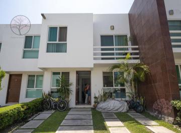 Casa en condominio · 108m² · 3 Recámaras · 2 Estacionamientos · Casa en Condominio en Col. 3 de Mayo