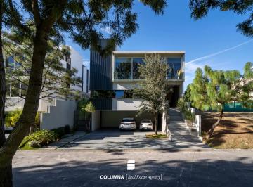 Casa de 3 habitaciones, Zapopan · Casa en Venta en Coto Alcazar Oriente