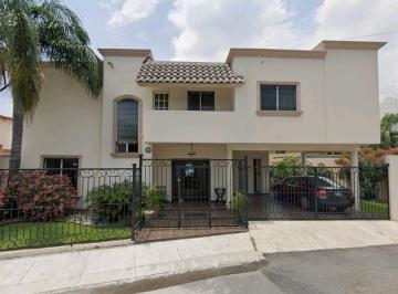 Casa de 4 habitaciones, Monterrey · Hermosa Casa Ubicda en Contry, Monterrey