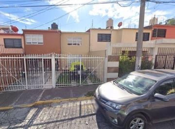 Casa de 3 habitaciones, Toluca · Casa en Venta, Rancho La Mora, Toluca