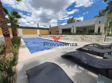 Alberca · Casa Nueva en Venta con Recámara en Planta Baja, Al Norte de León, Gto.