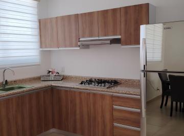 Casa en condominio de 3 habitaciones, Cuernavaca · Casa Nueva en Condominio con Alberca en Zona Norte!