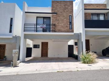 Casa de 3 habitaciones, Chihuahua · Frac. Tarragona en Renta Casa Seminueva