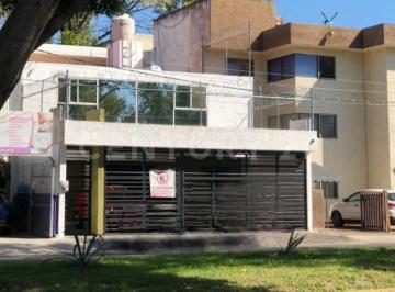 Casa · 560m² · 9 Recámaras · 3 Estacionamientos · Casa en Venta, Residencial Victoria, Guadalajara, Jalisco