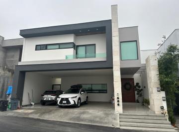 Casa de 3 habitaciones, Monterrey · Casa en Venta en Monterrey Zona Carretera Nacional Laderas Residencial