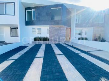 Casa · 185m² · 3 Recámaras · 2 Estacionamientos · Casa en Venta, Grand Juriquilla, Querétaro, Qro.