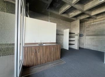 Local comercial · 267m² · 1 Estacionamiento · Local en Venta en Levant Diamante