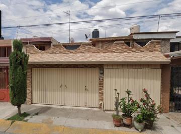 Casa de 4 habitaciones, Ecatepec de Morelos · Hermosa Propiedad en Ecatepec de Morelos Edo Mex!