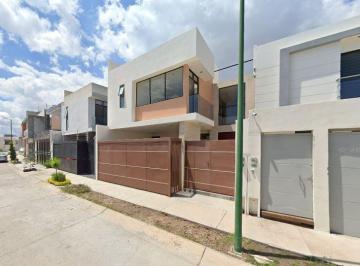 Casa de 4 habitaciones, San Luis Potosí · Casa en Venta en Villa Magna, Oportunidad de Inversión