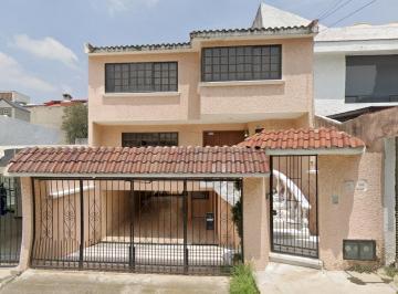 Casa de 4 habitaciones, Naucalpan de Juárez · Casa en Jardines de Satelite, Naucalpan de Juárez Estado de México