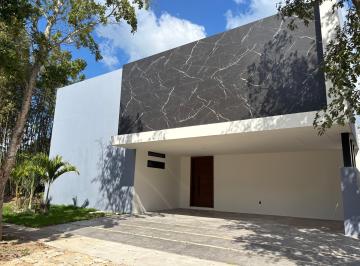 Casa de 3 habitaciones, Mérida · Casa a Estrenar de 3 Recámaras, con Area de Bar - Alberca en Yucatán Country Club