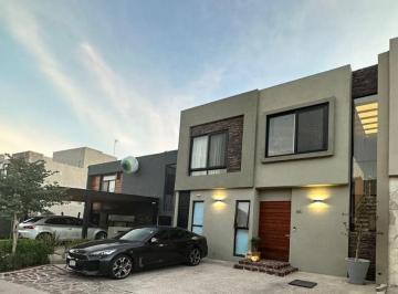 Casa de 3 habitaciones, Querétaro · ¡Inversión Segura! Casa en Altozano Querétaro con Renta Mensual Ya Contratada