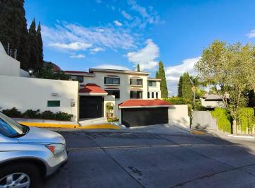 Casa de 4 habitaciones, Guadalajara · Casa a La Venta en Circuito Madrigal, Colinas de San Javier