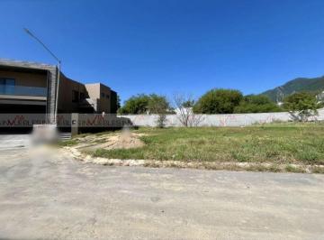 Terreno / Lote · 374m² · Terreno / Lote en Venta en Santiago