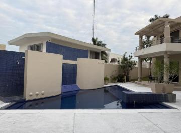 Departamento · 3 Recámaras · 2 Estacionamientos · Departamento Amueblado y Equipado de 3 Recamaras Cada Una con Su Baño