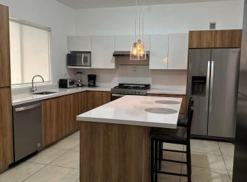 Casa de 3 habitaciones, Saltillo · Se Renta Casa Amueblada en Arborea