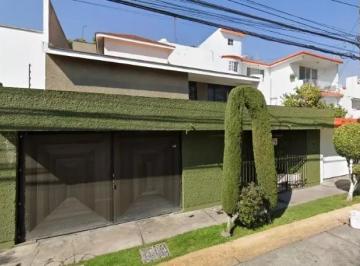 Casa de 4 habitaciones, Nezahualcóyotl · Casa en Av Bosques de Asia en Recuperacion Bancaria