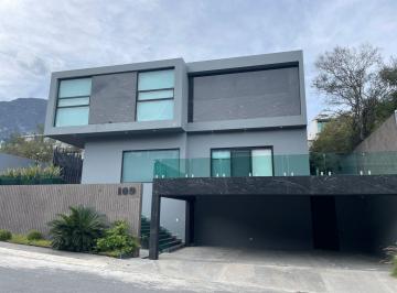 Casa de 4 habitaciones, Monterrey · Casa en Venta Sierra Alta 9 Sector Zona Carretera Nacional