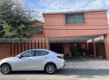 Casa de 4 habitaciones, Monterrey · Casa en Venta en Monterrey