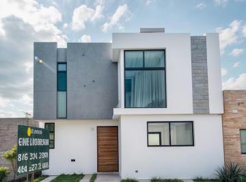 Casa de 3 habitaciones, Querétaro · Hermosa Casa en Venta en Meseta Habitat, 3 Recamaras, 3 Baños Completos, Jardín