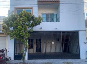 Casa Renta de 3 habitaciones · Casa en Renta Residencial Las Puentes