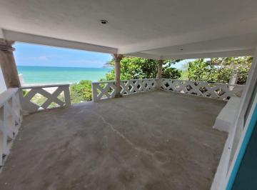 Casa · 264m² · 2 Recámaras · 5 Estacionamientos · Casa en Venta en Chuburna Puerto, Progreso Frente Al Mar