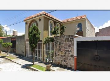Casa de 4 habitaciones, Morelia · Aprovecha Esta Gran Oportunidad de Inversión!